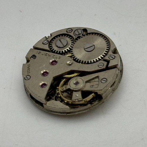 19.6mm Avia Derby D 40 Balance Ok Montre Mouvement Swiss Vintage Pièces Rechange - Photo 11 sur 15