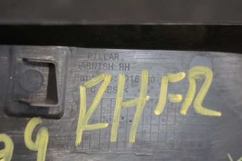 Panel de ajuste delantero derecho delantero un pilar OEM 1906369-60-B Tesla Cybertruck 2024 - Imagen 4 de 5