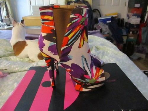Michael Antonio Open Toe Bootie Abstract Textile Size 6.5 M - Picture 8 of 12