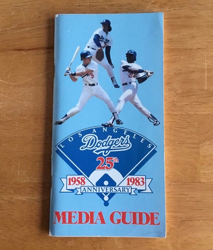 Los Angeles Dodgers 1983 MLB Baseball Media Guide - Picture 1 of 2