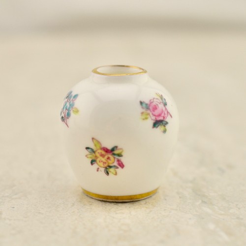 Antique Royal Crown Staffordshire miniature pair floral lidded ginger jars a2712 - Picture 3 of 4