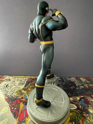 Bowen Marvel X-Men Cyclops Modern Version Painted Statue 157/700 - Picture 7 of 8