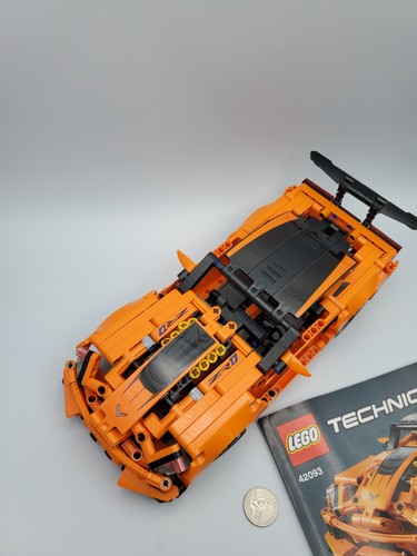 LEGO Technic Set # 42093 Chevrolet Corvette ZR1 Complete w/ Instructions Manual - Picture 3 of 12