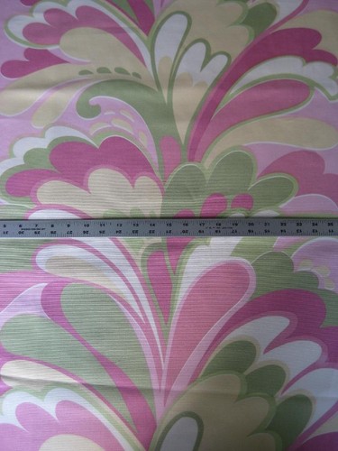 BTY Mod Fabric Pink Green Yellow Feather Plumes Large Scale Retro Print Cotton - Bild 8 von 12