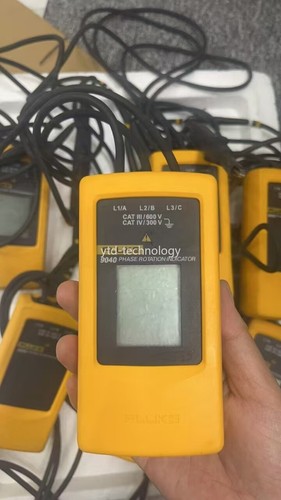 1 pc Fluke 9040 Digital Phase Rotation Indicator Tester Meters/- - Picture 1 of 4