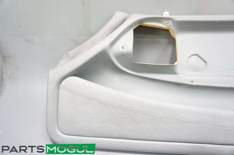 PANEL PUERTA DELANTERA DERECHA INFERIOR JAGUAR XJ6, XJ40, DAIMLER SOBERANO 86-94Y BEC2236 Foto 2 de 4