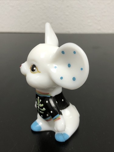 Fenton Gift Shop -Rare Signed Mouse-C. Riggs(?)- Christmas-White Milk Glass - Picture 5 of 14