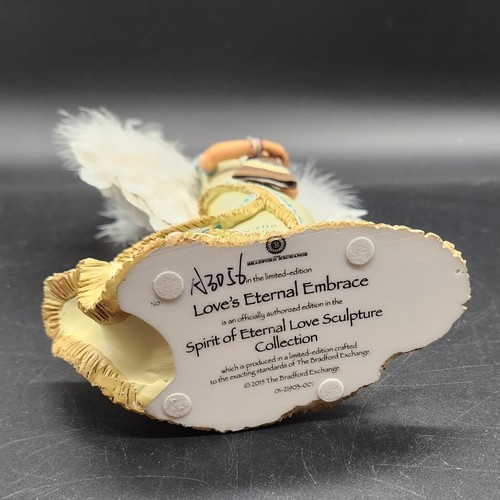 Colección Bradford Exchange Loves Eternal Embrace Spirit of Eternal Love con certificado de autenticidad - Imagen 8 de 24