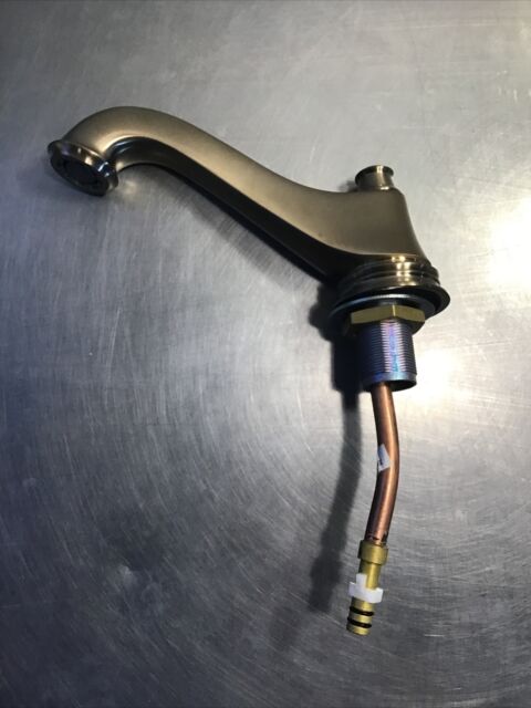 Delta 3595LF-CZMPU-LHP Champagne Bronze Replacement Bathroom Spout Delta 3595LF-CZMPU-LHP Champagne Bronze Replacement Bathroom Spout