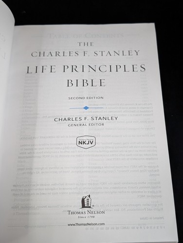 The NKJV, Charles F. Stanley Life Principles Bible, 2nd Edition, Hardcover, Co.. - Bild 5 von 10