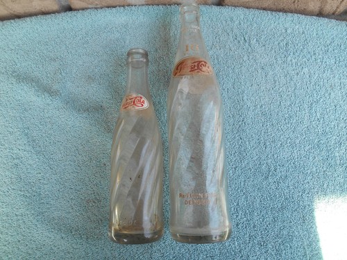LOT OF 2 VINTAGE 1960'S PEPSI COLA GLASS SODA BOTTLES SWIRL 8 & 16 OZ. EMPTY - Picture 9 of 20