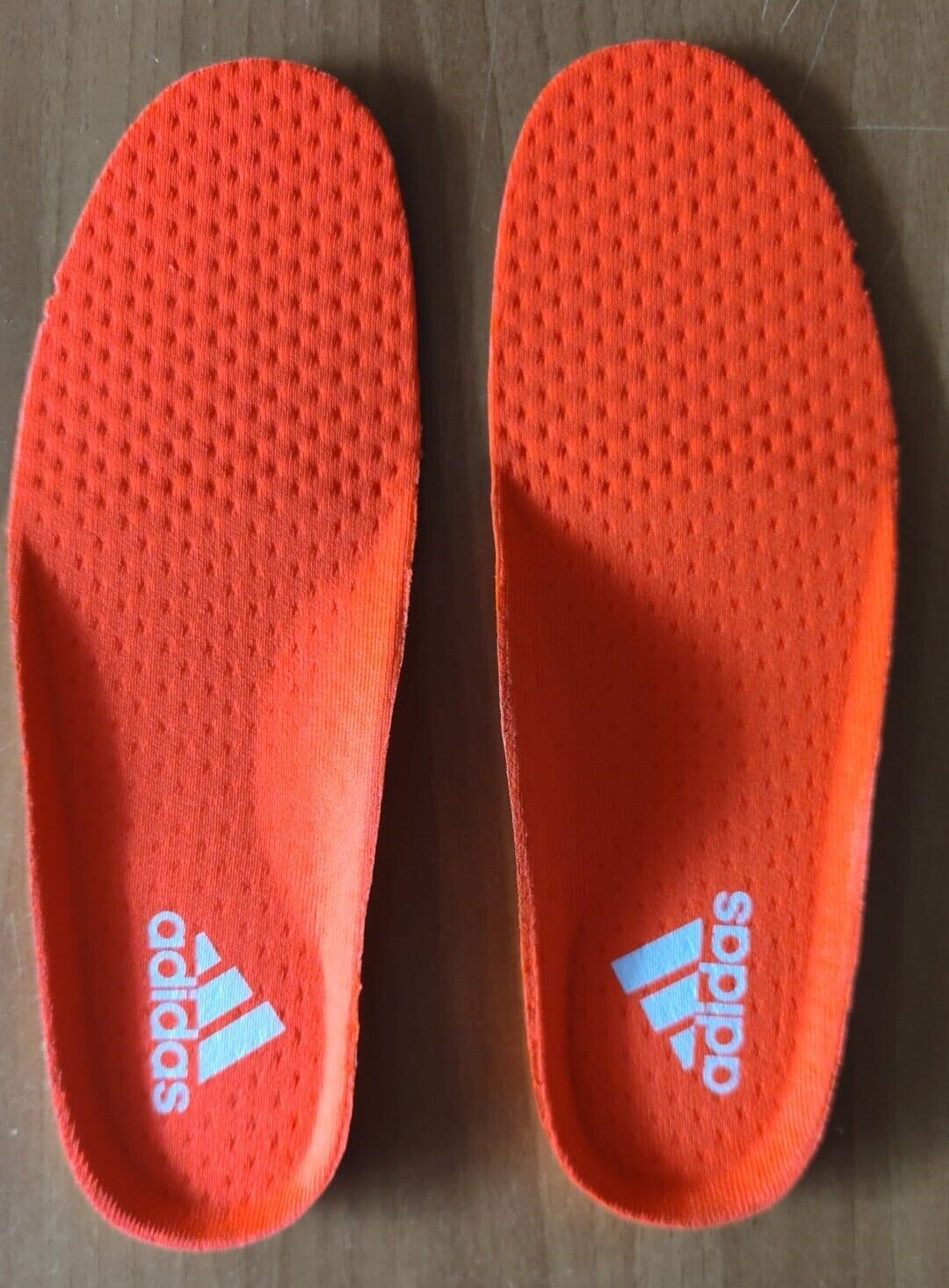 Foto 1 di 2