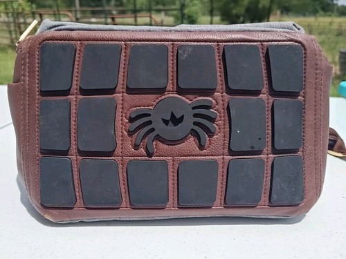 GENTLY USED ITZY RITZY BOSS DIAPER BAG GREY AND BROWN - Picture 8 of 8