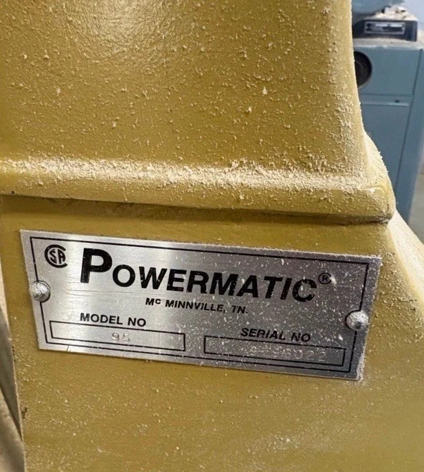 Sierra de desplazamiento industrial Powermatic 95 con panel de control cuadrado D IEC. Foto 3 de 3