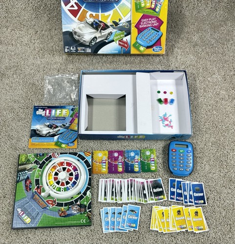 2013 The Game of Life Electronic Banking by Hasbro Gaming Board Game - Picture 3 of 8