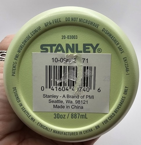 NEW Stanley The IceFlow Flip Straw Tumbler 30oz Pale Lime - Picture 6 of 13