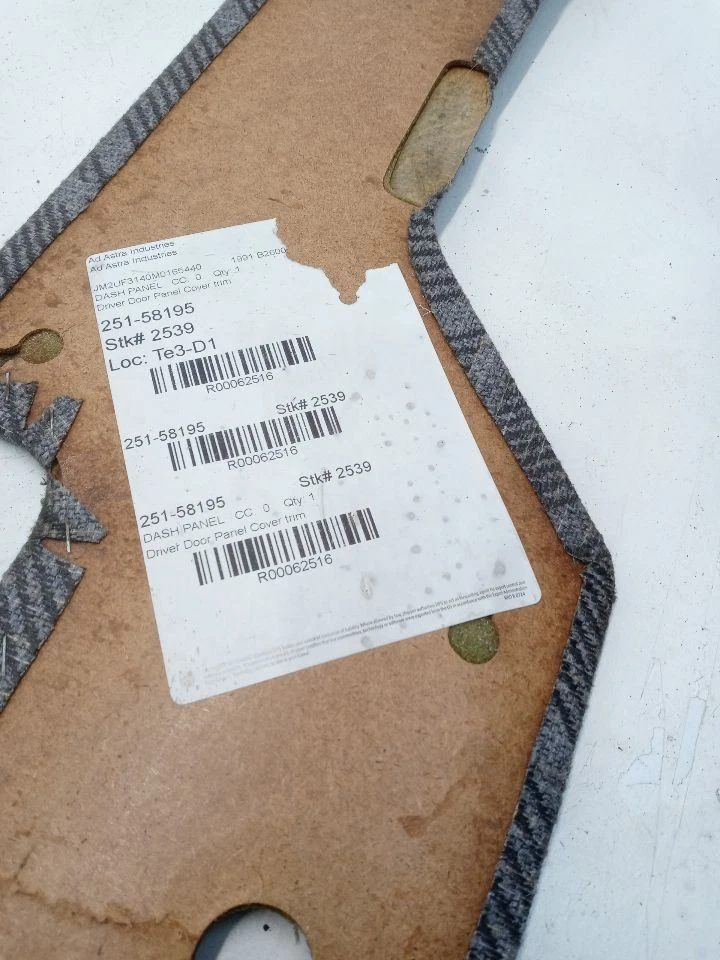 1987-1993 Mazda B2600 Driver Front Left Door Panel Cover Trim OEM Tested  - Image 3 of 4