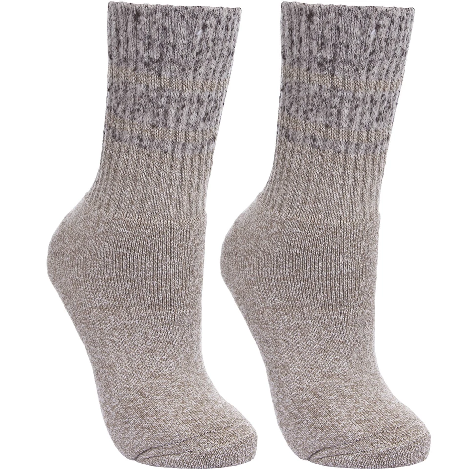 Paquete de dos calcetines Trespass para mujer Hadley anti-ampollas caminar senderismo uva/avena Foto 2 de 4