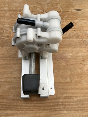 Wasserpumpe Fußwasserpumpe Manuelle Wasserpumpe Runny Water Pumpe Camping Boot - Bild 4 von 4