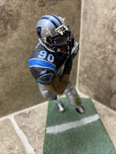McFarlane NFL Julius Peppers Series 7 Chase Carolina Panthers HOF 2003 - Bild 2 von 7