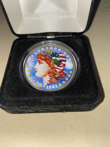 1921 colorized morgan silver dollar - Picture 1 of 4