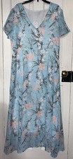 Floral Dress v neck