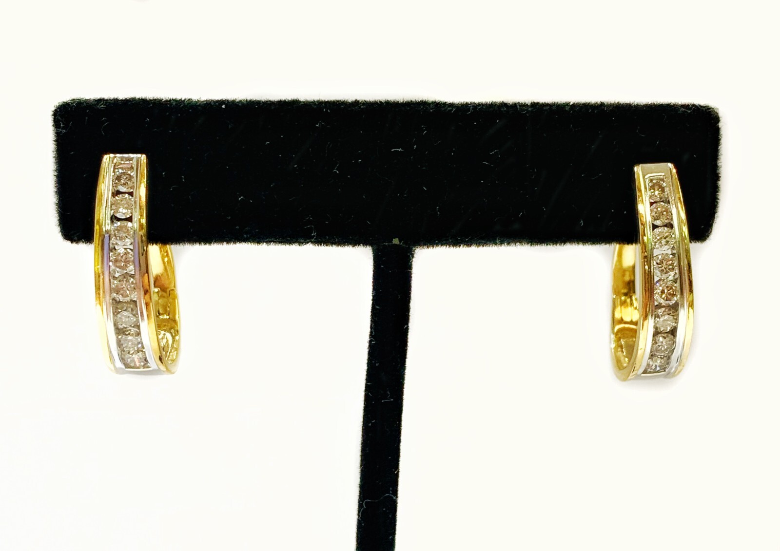 14K 1.00 Cttw Diamond Hoop Earrings - image 7