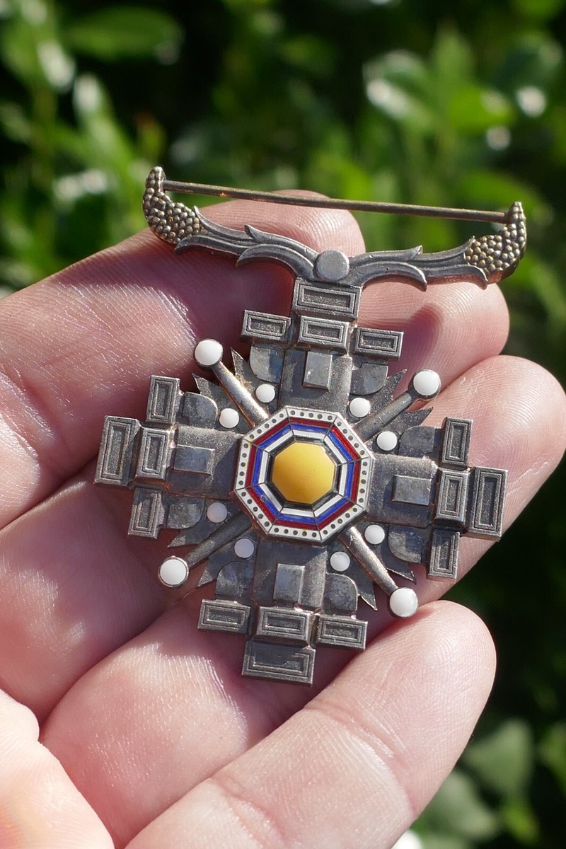 旧日本陸軍満州恩賜の盾 Original WWII Japan Manchuria Manchukuo Order of Pillars State