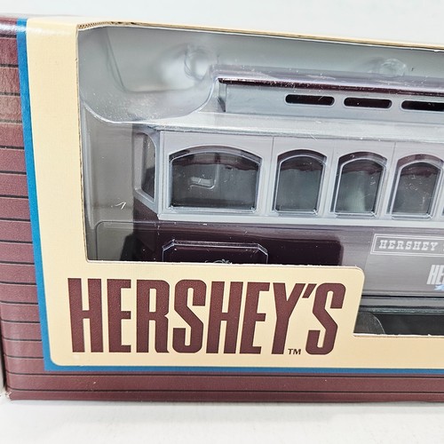 Ertl Hershey's Trolley Car Transit Company Bank 1/43 Scale Die Cast Metal 1994 - Picture 3 of 13