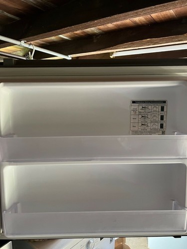 Samsung Top Mount Fridge Silver - Picture 9 of 9