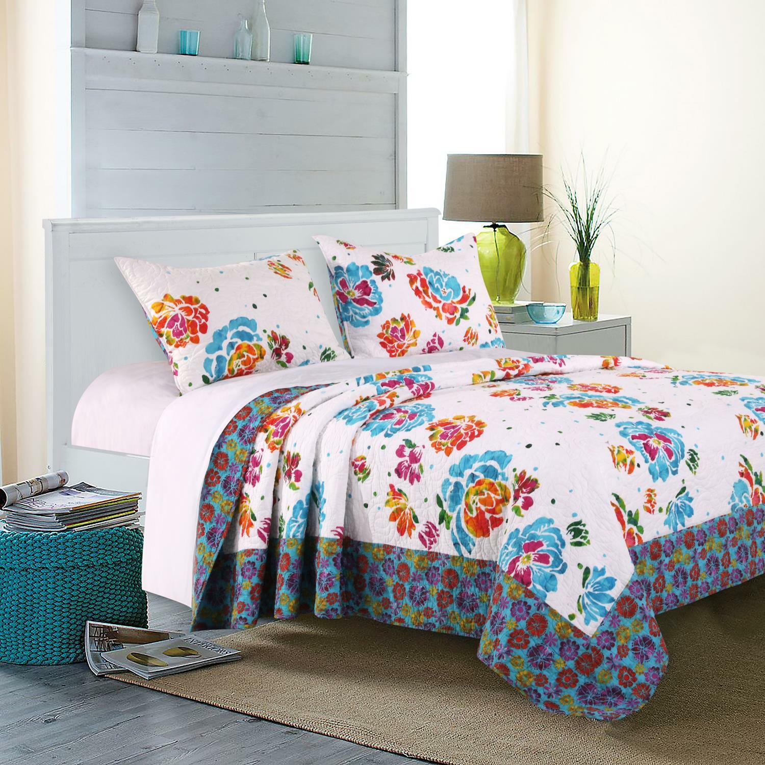 Barefoot Bungalow Ravey Quilt and Sham Set Barefoot Bungalow Ravey Quilt and Sham Set