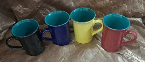 JUEGO DE 4 TAZAS/TAZAS DE CAFÉ RETRO DE COLECCIÓN DE JAY IMPORT - NEGRO-AZUL-AMARILLO-BORGOÑA - Imagen 3 de 6
