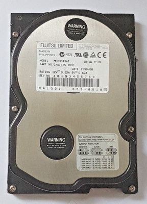 4.3 GB IDE Fujitsu MPC3043AT P-ATA 5400rpm 512KB HDD 3,5'' interne Festplatte