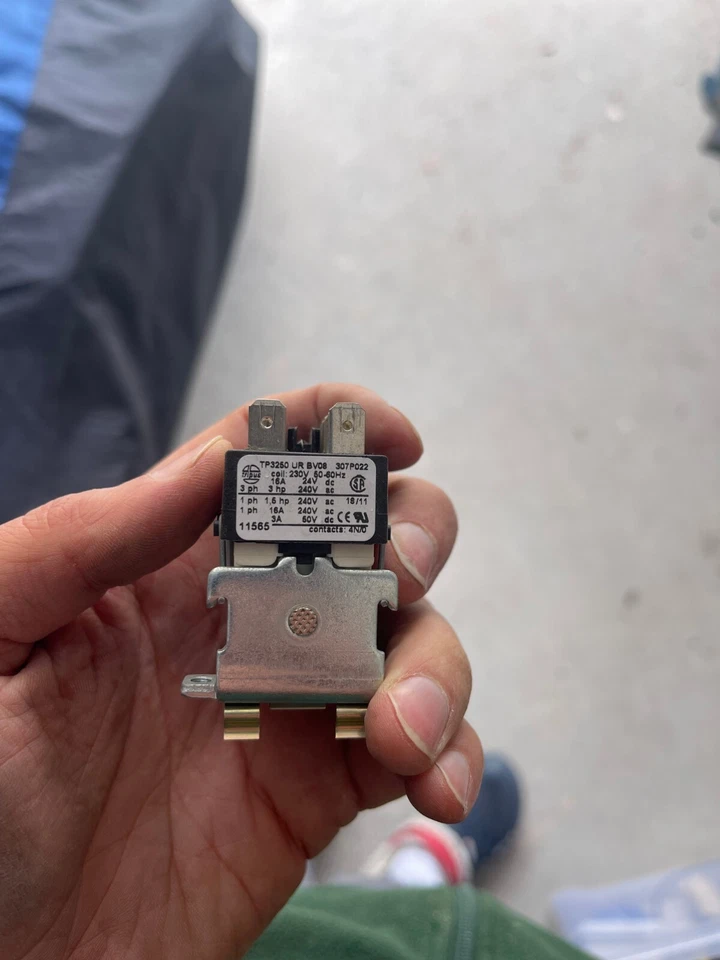 Ergoline TP3250 UR BV08 307P022 11565 RELAY