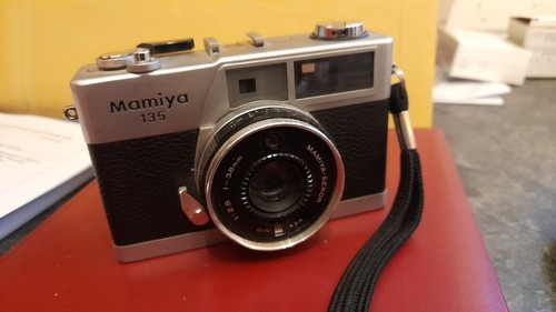 Mamiya 135 #70703918 mit Mamiya-Sekor 2,8/38mm