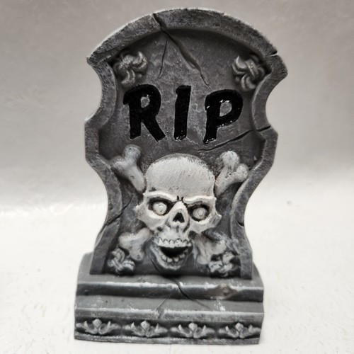 Halloween 6" Reaper Bust And Tombstones - Picture 5 of 7