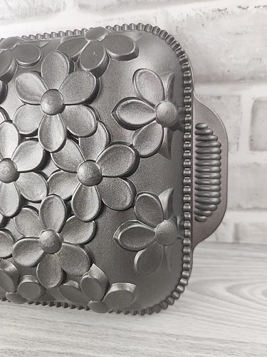 Nordic Ware Margarita Cake Pan 10 Tazas 9x11 Flores Florales Aluminio Fundido Hecho en EE. UU. - Imagen 6 de 7