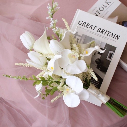 Satin Cloth Bridal Bouquet Calla Lily Holding Flowers in Hand - Picture 3 of 6