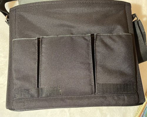 Bolsa de viaje Bose Sound Dock estuche de transporte 13x10x3 correa ajustable negra ¡EXCELENTE ESTADO! - Imagen 4 de 9