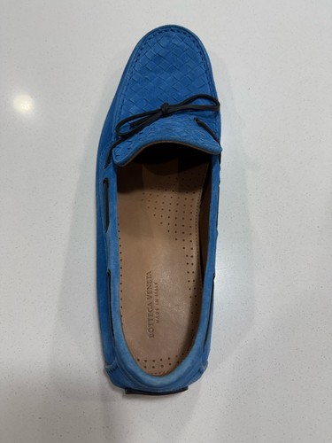 Mocassini Bottega Veneta da uomo in camoscio intrecciato con fiocco blu taglia 46 prezzo al pubblico $1.050 - Foto 7 di 17
