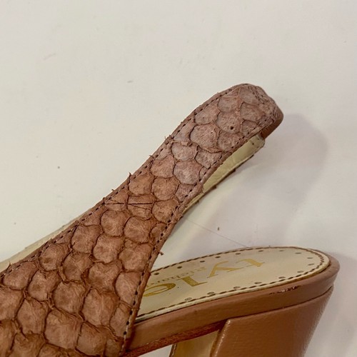 Richard Tyler Vintage Riesling Reptile Beaded Brown High Heel Shoes Womens 7.5 - Picture 6 of 15
