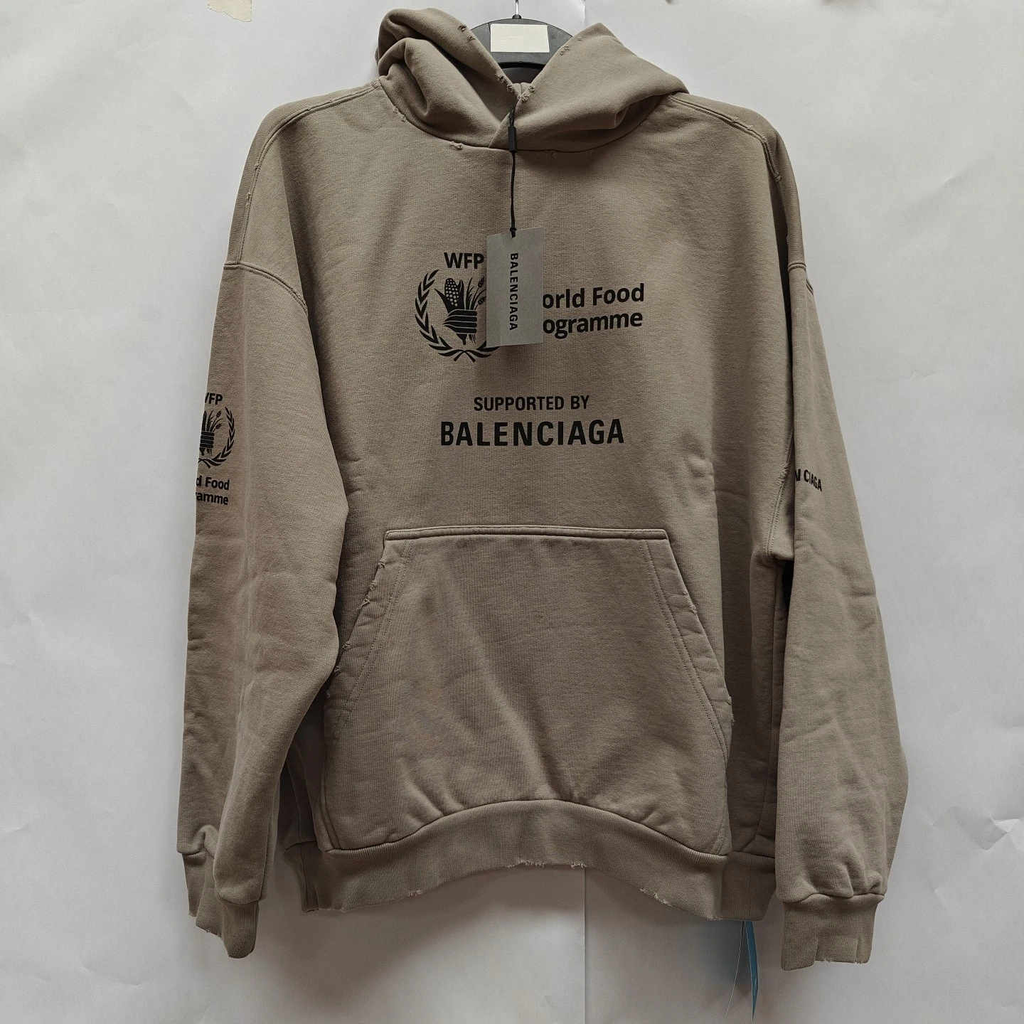 Felpa con cappuccio Balenciaga x World Food Programme oversize invecchiata piccola nuova