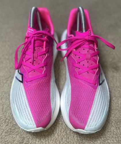 New Balance Fuelcell Rebel V3 Damengröße 8