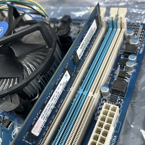 Gigabyte GGA-H55-UD3H Motherboard With Intel i3-540 CPU 4GB RAM Bundle, Untested - Picture 4 of 10