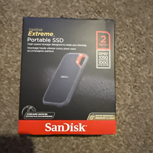 SanDisk Extreme V2 2TB USB-C Portable External SSD (SDSSDE61-2T00-G25) - 第 1/1 張圖片