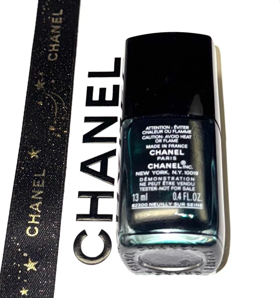 Chanel Le Vernis Longwear Nail Color 679 Vert Obscur 13ml - Bild 3 von 4