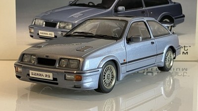 FORD SIERRA RS COSWORTH 1:18 Modellauto AUTOart 72863 Moonstone Blue OVP