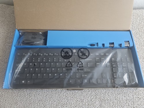 HP 230 Wireless Mouse & Keyboard Combo - Chicken Keyboard Design - Picture 2 of 4