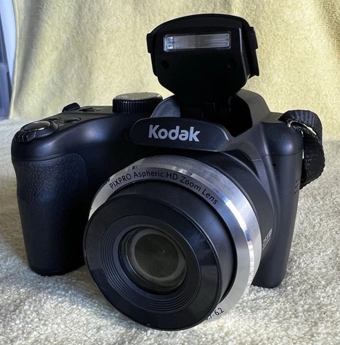 Kodak PIXPRO AZ252 3" 16.0MP 25x Zoom - Point & Shoot Digitalkamera - Neuwertig - - Bild 5 von 14