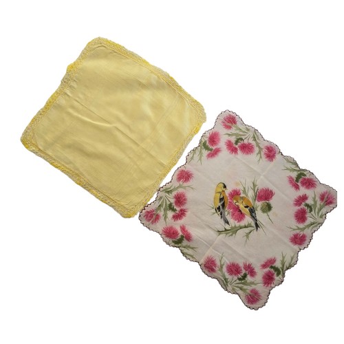 Lot of 2 Vintage Cotton Hankies Goldfinches Thistles Scalloped Yellow Tatted - Picture 5 of 9